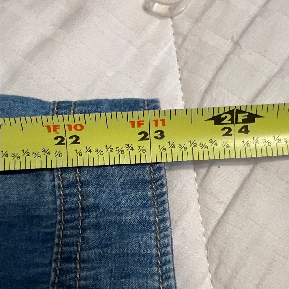 Denim Button-Up tunic - Picture 6 of 6